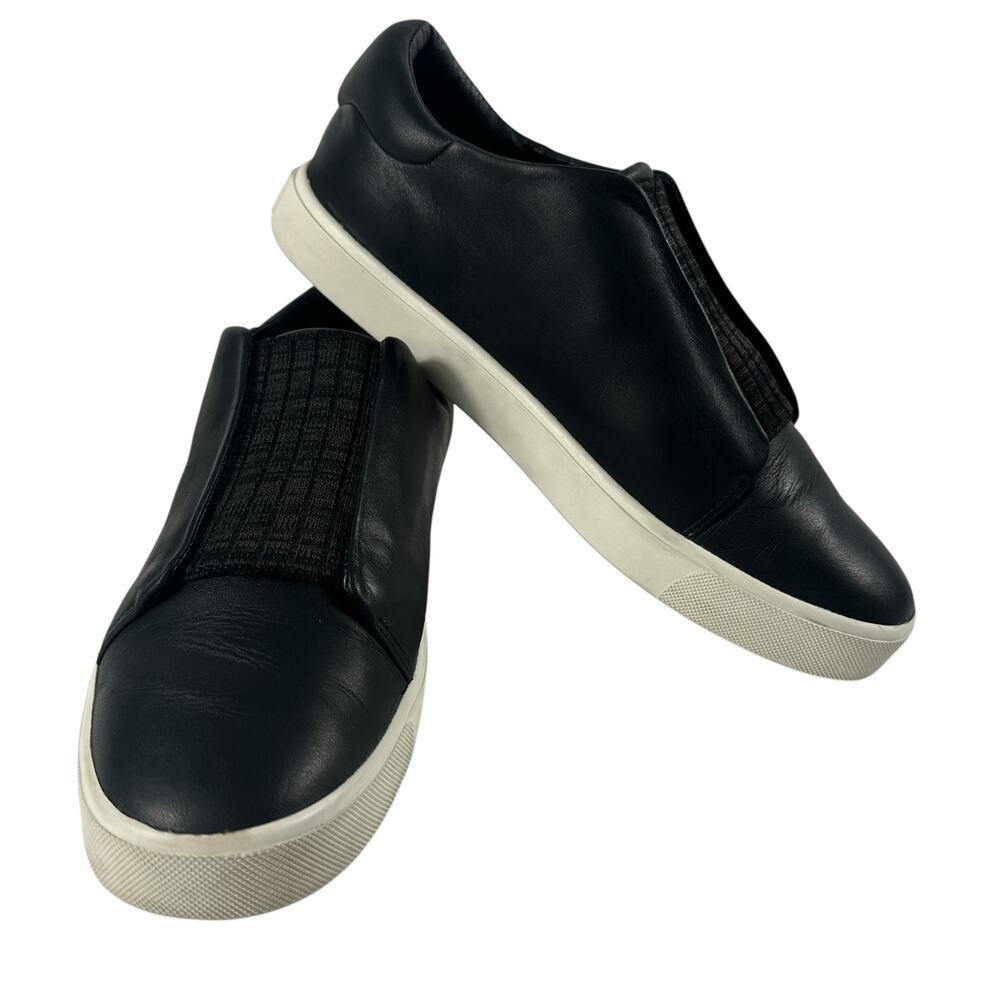 VINCE. Black Leather Cantera Sneakers Slip On Flat Minimalist Modern Women Sz 9M